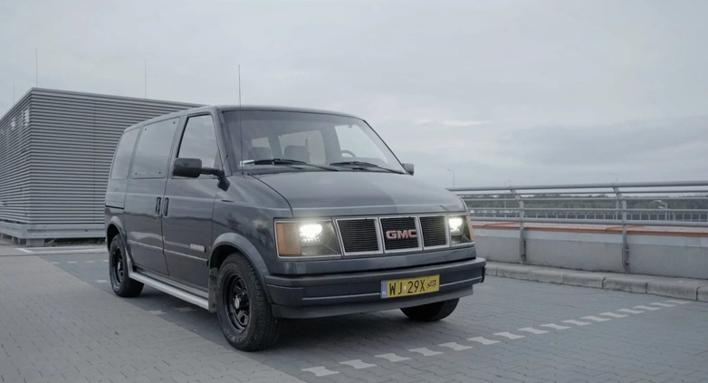 GMC Safari cena 37700 przebieg: 140000, rok produkcji 1987 z Frampol małe 781